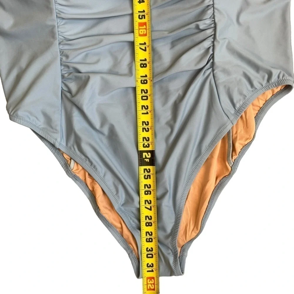 J. Crew size 24